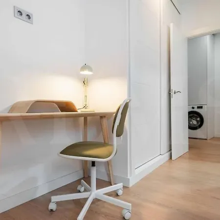 Fresh & Stylish With Parking By Rems Apartment *