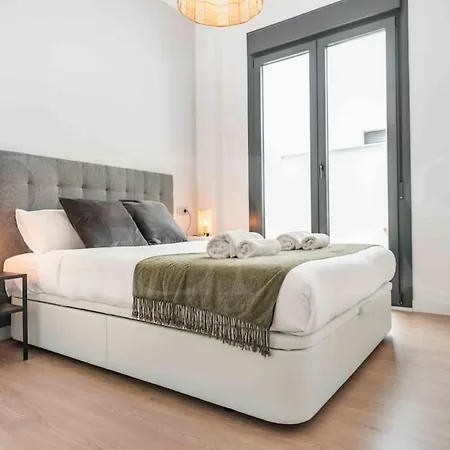 Fresh & Stylish With Parking By Rems Apartment *