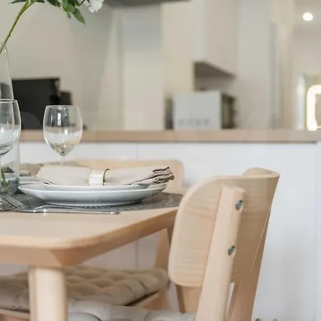 Fresh & Stylish With Parking By Rems * Malaga